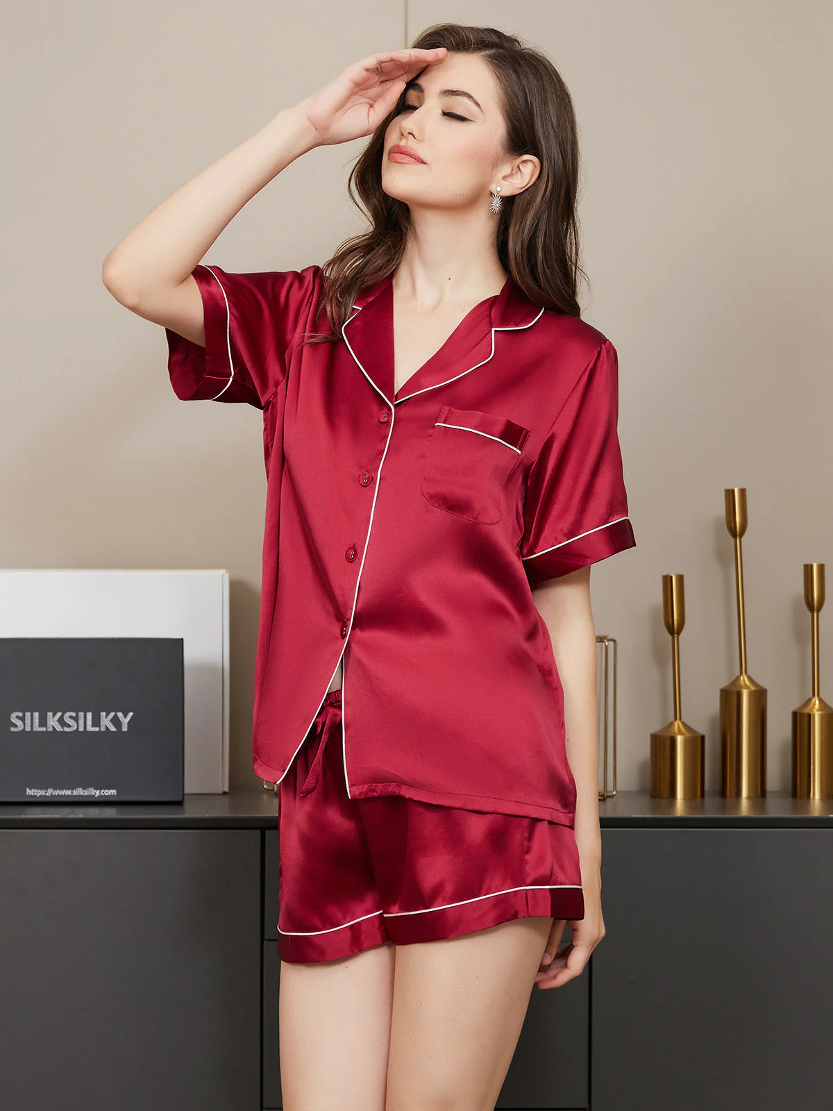 Pure Silk Short Sleeve Notch Collar Above the Knee Women's Pyjamas Set - Image 4
