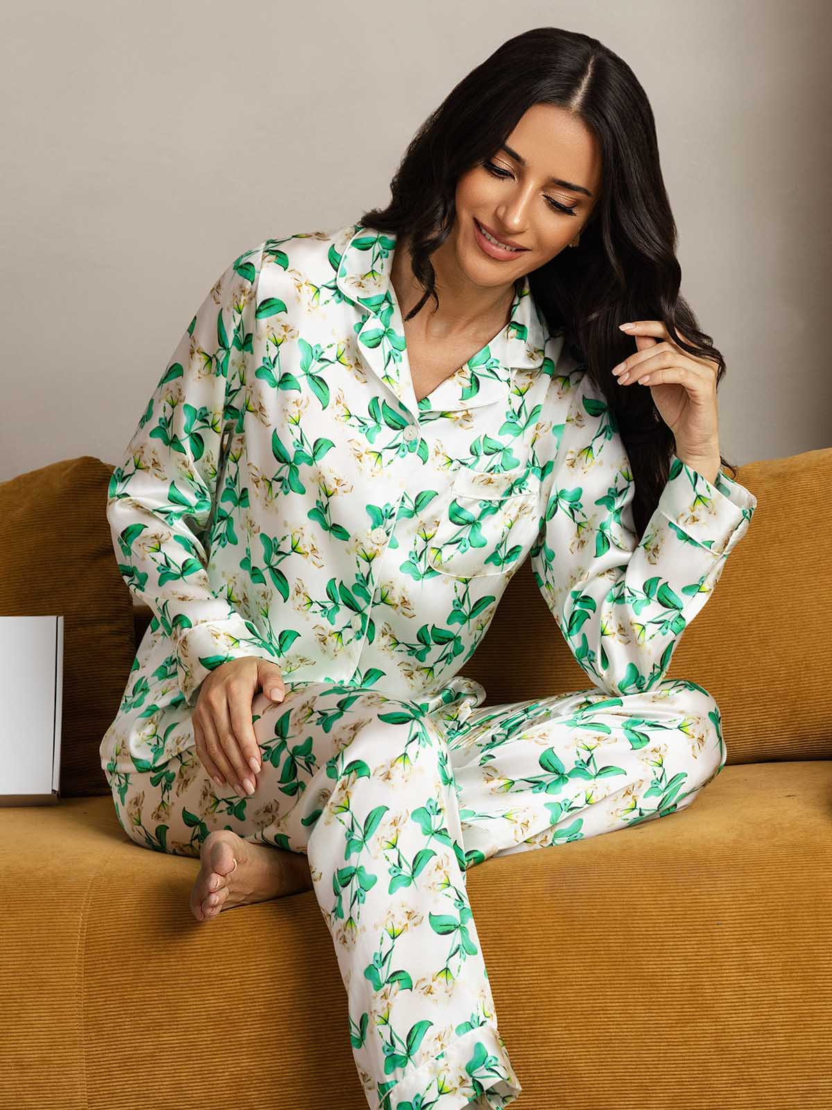 Women's Pure Silk Green Floral Print Long Sleeve Notch Collar Pajamas Set - Image 6