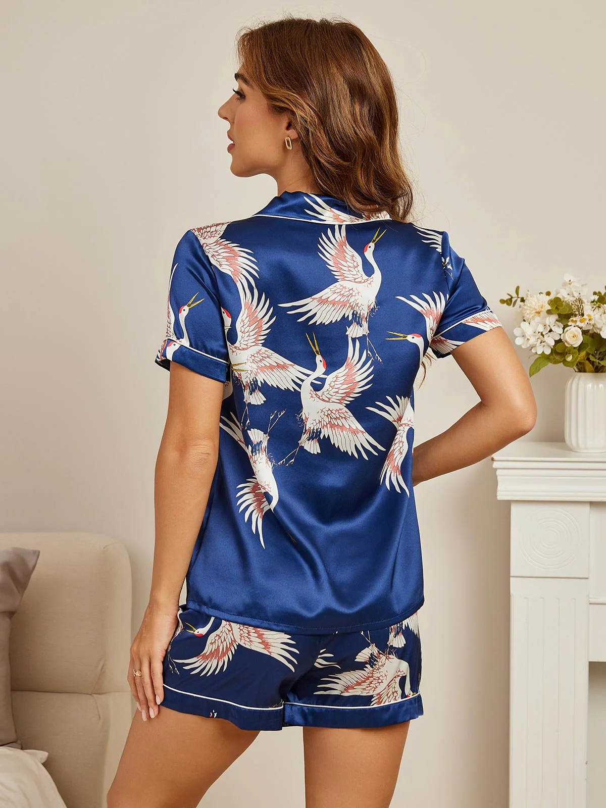 19Momme Women's Pure Silk Crane Print Short Sleeve Notch Collar Pyjamas Set - Image 15